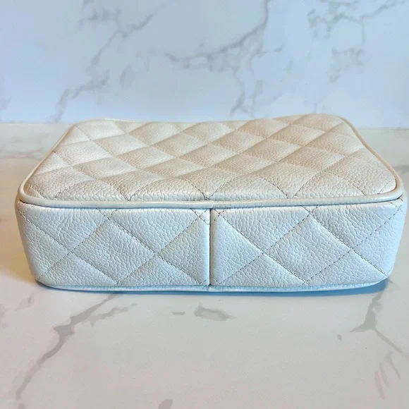 SOLD Small Vintage CHANEL White Caviar Camera Bag - Picture 5 of 16
